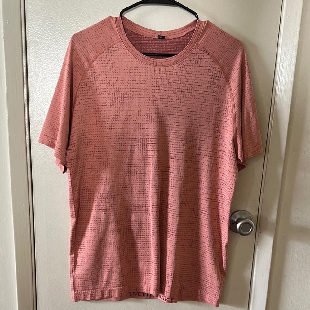 Lululemon Athletica Men’s Salmon Short Sleeve Tee
